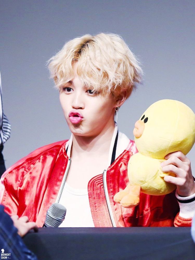 You know what? Pouty Bangtan thread; because I said so.   #bts    @BTS_twt