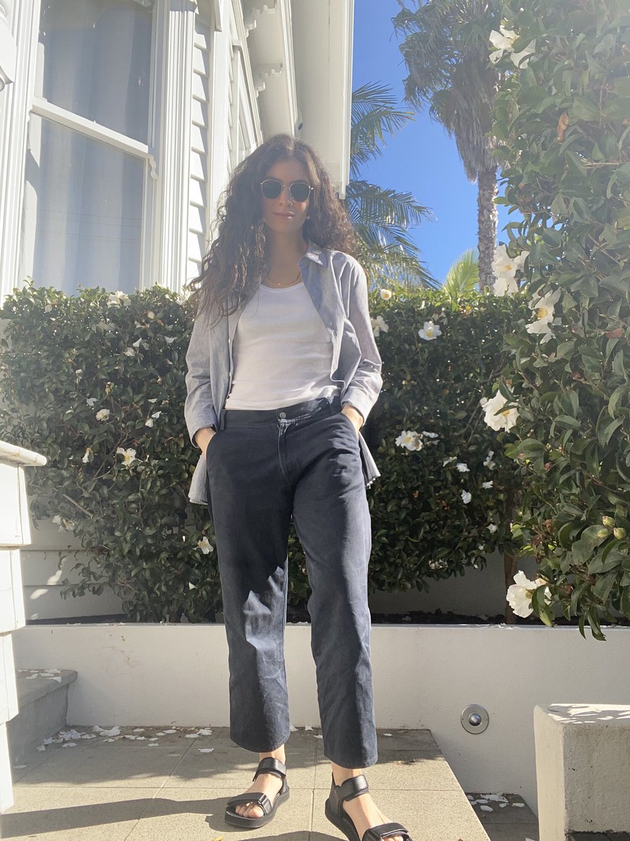PopCrave's tweet photo. .@Lorde shares new photos of herself and ‘Melodrama’ producer @JackAntonoff in email to fans. ❤️ https://t.co/9ch9fKDyiz