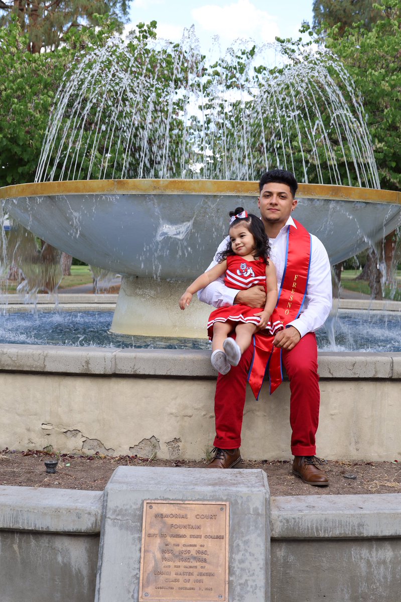 CoachJakeTU's tweet photo. Hopefully in 20 years we can remake these pictures with my babygirl as a Fresno State Grad!! #GoDogs🐶 #ClassOf2020 https://t.co/EEskc9z8l6