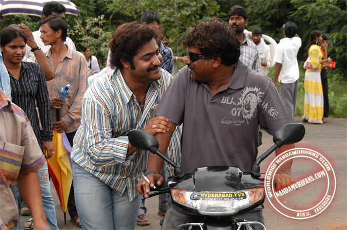 Will be posting few pics from  @tarak9999 old movies in this Thread  #Rakhi Rare Working Stills  #HappyBirthdayNTR