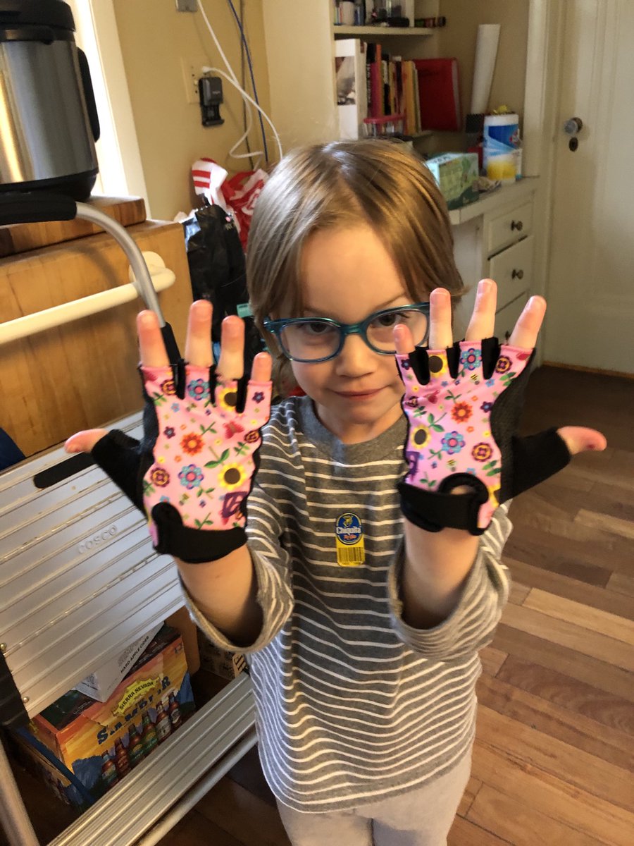 DallasJacobi's tweet photo. Brand new biking gloves! https://t.co/LlrACHBzeK