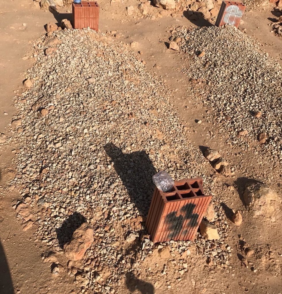 #ليله_27
اللهم ارحم والدي بقدر ما تمنيت له البقاء ,
اللهم اذقه من النعيم ماوعدت به المؤمنين
اللهم ارحمه واجعله في نعيم دائم غير منقطع