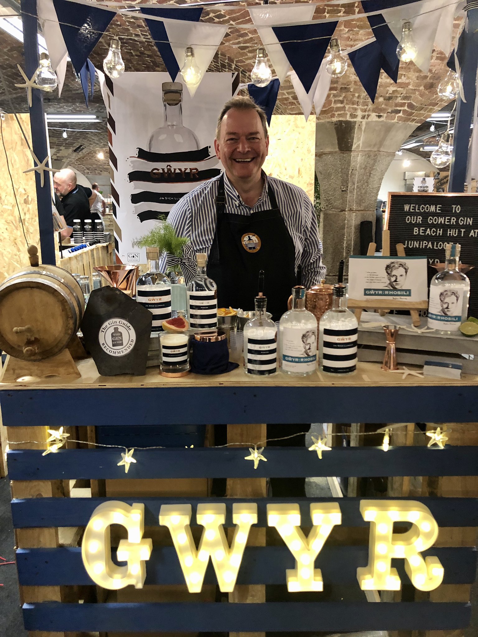 Wallys Deli Kaffee On Twitter: This Is The Gin Display At, 52% OFF