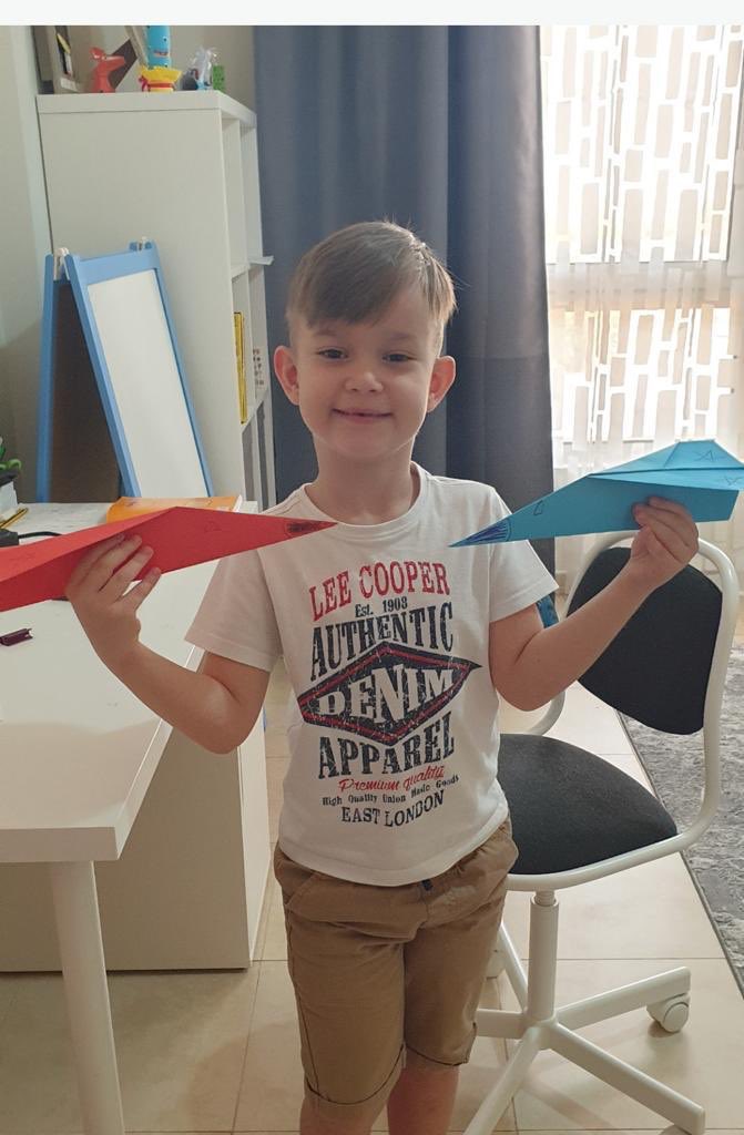 Yesterday we made paper aeroplanes and measured how far they flew! Alexander Y1 Violet did a fantastic job😄 <a href="/VHPS_Science/">Science | Victory Heights Primary School</a> <a href="/vhps_maths/">Maths | Victory Heights Primary School</a> #onlinelearning #connectinglearning