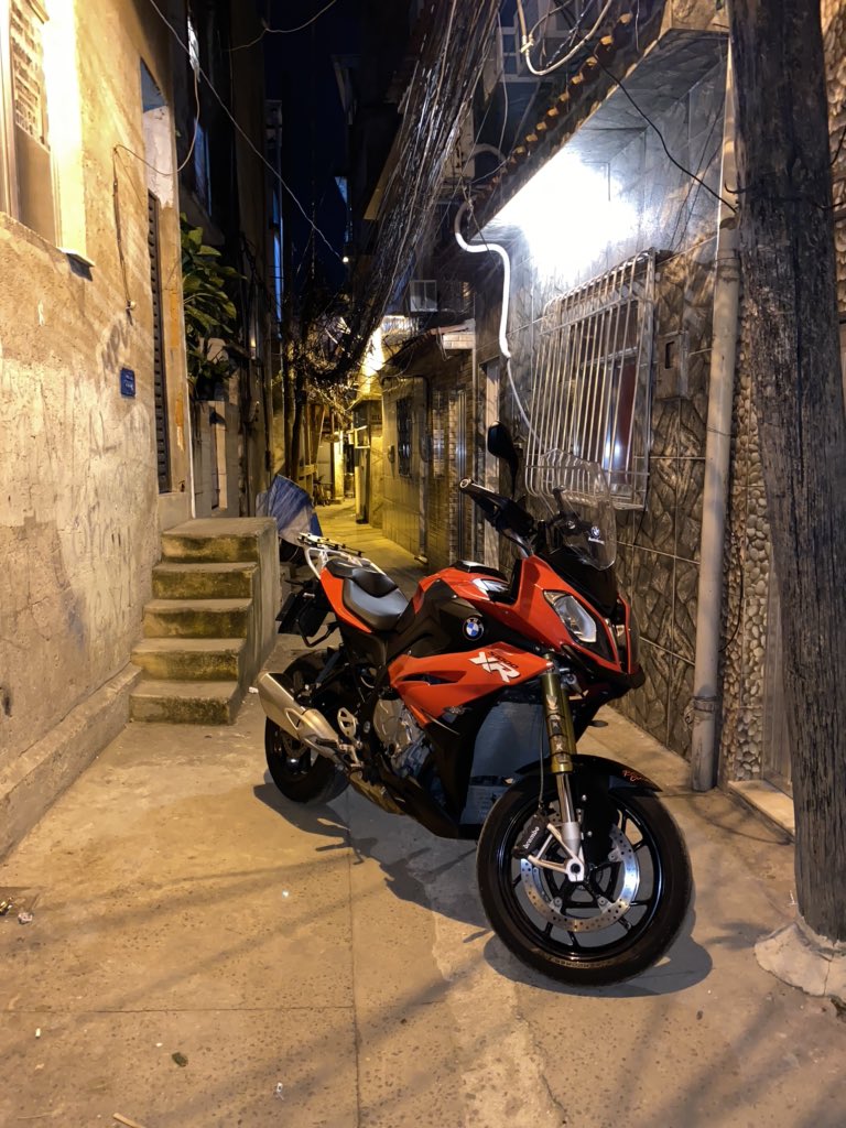 di_piloto's tweet photo. ⚠️ MADE IN FAVELA ⚠️

#Pato22 #S1000XR #FAVELA #Vielas #BMW #TropaDo199 #Foguetinho 

@marenograuu 
@Rbolinho1 
@grauderua 
@no_retao 
@role_zn 
@RolezinhoL https://t.co/FmaSboHhUP