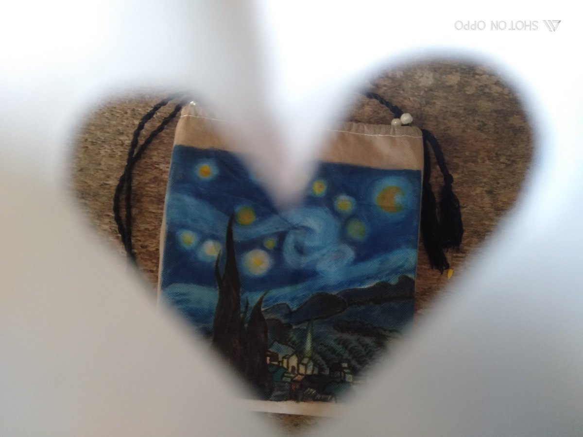 jerixel_bahia's tweet photo. There is no available Tote bag, so I made one 😊. I painted an immitation of Starry Night on it. 😁
#Artappreciation https://t.co/QdEZWs9WZM