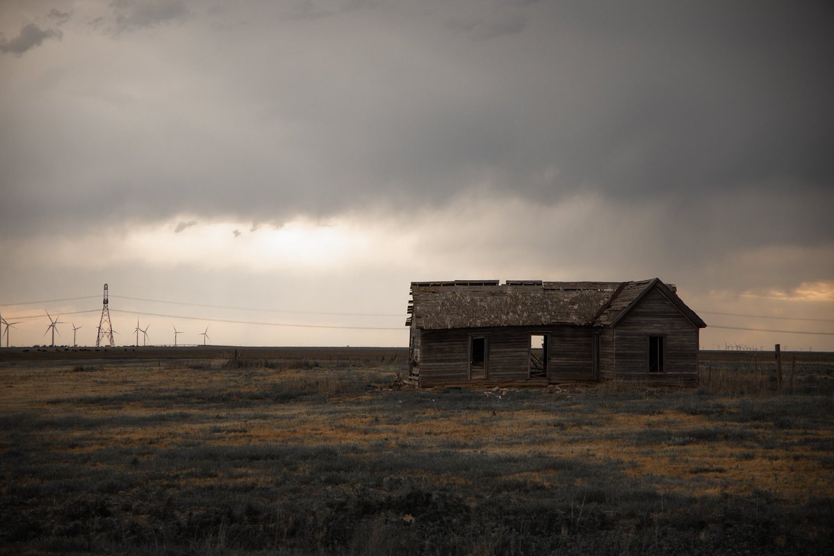 laughliiiin's tweet photo. retweet if you love west texas https://t.co/1TvphSuDgB