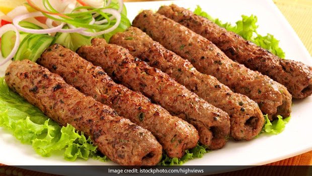  @ezan98x seekh kebab.  food and aap hamesha kuch na kuch seekh tay rahtay ho loool mA