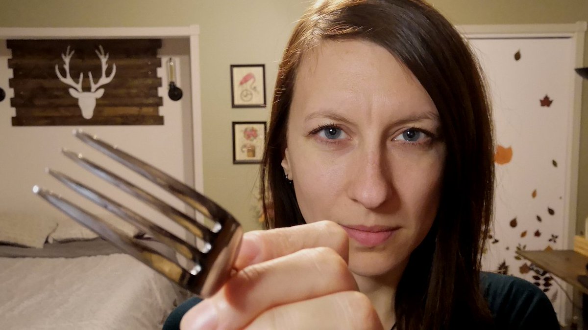 AsmrCuriosity's tweet photo. I know I kept you waiting. Thanks for being patient. Here it is, Face Eating #8 #ASMR 

https://t.co/QaVDyKsZ0c https://t.co/ytMViwk9Mj