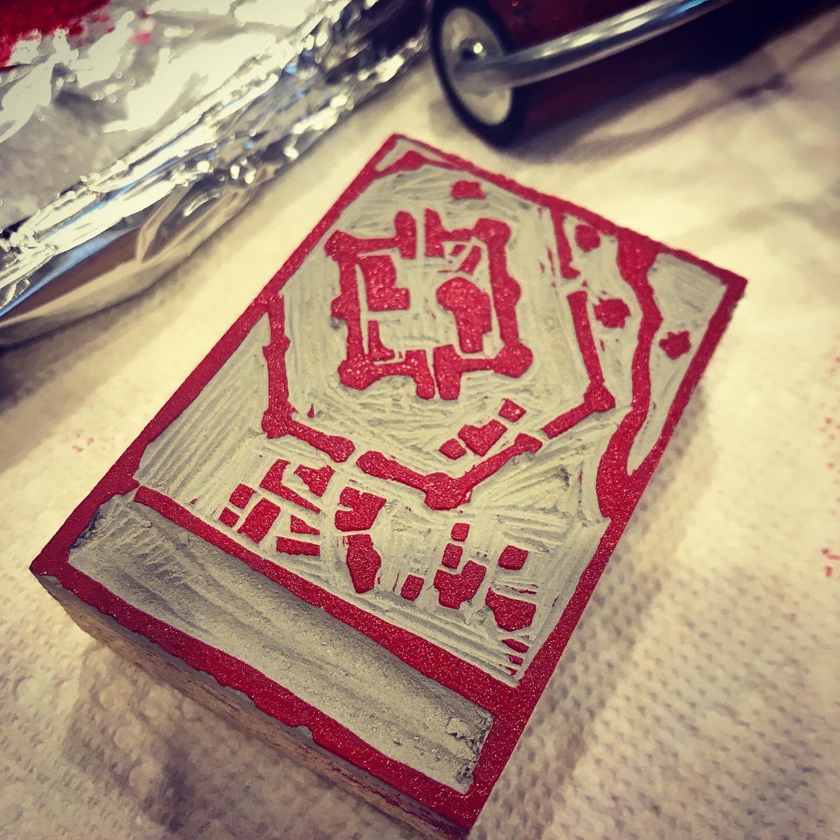 4FathersGames's tweet photo. Inked up pretty well for a guy who hasn’t carved a block in half a decade!
#blockprinting #printmaking 
.
#Dnd #dnd5e #dungeonsanddragons #rpg #ttrpg #mapmaker #rpgmap #cteam #critters #theadventurezone #wotc #iamorn #copicmarkers #nerddad #artnerd https://t.co/PlzvLK44o2