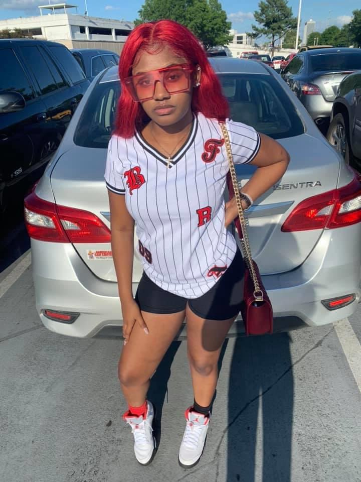 MackKia0's tweet photo. Girl you the best i mean it🎸🔥
#haventpostedinawhile https://t.co/9Of7jHFWUK