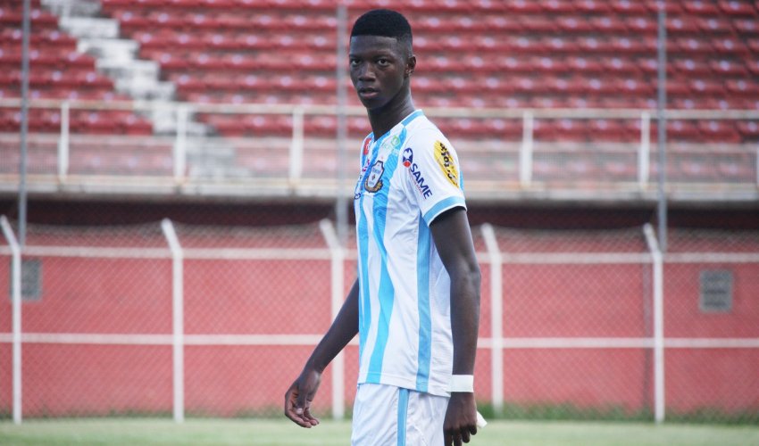 MeuBotafogo's tweet photo. É NOSSO!

Montenegro confirmou que o atacante Matheus Babi está acertado com o Botafogo e que será anunciado após a pandemia.

Além do jovem ex-Macaé, o dirigente disse que tem situação encaminhada com um lateral e um zagueiro, mas não revelou os nomes. https://t.co/xH93eeYmXB