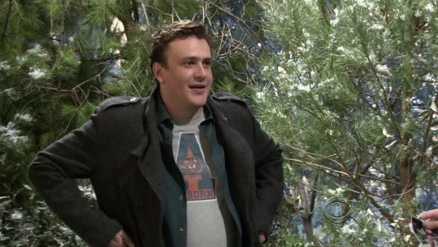 Cedsi's tweet photo. @AuburnEinstein @TampaBayTre He wears it on a couple different episodes too https://t.co/vf7arobNew