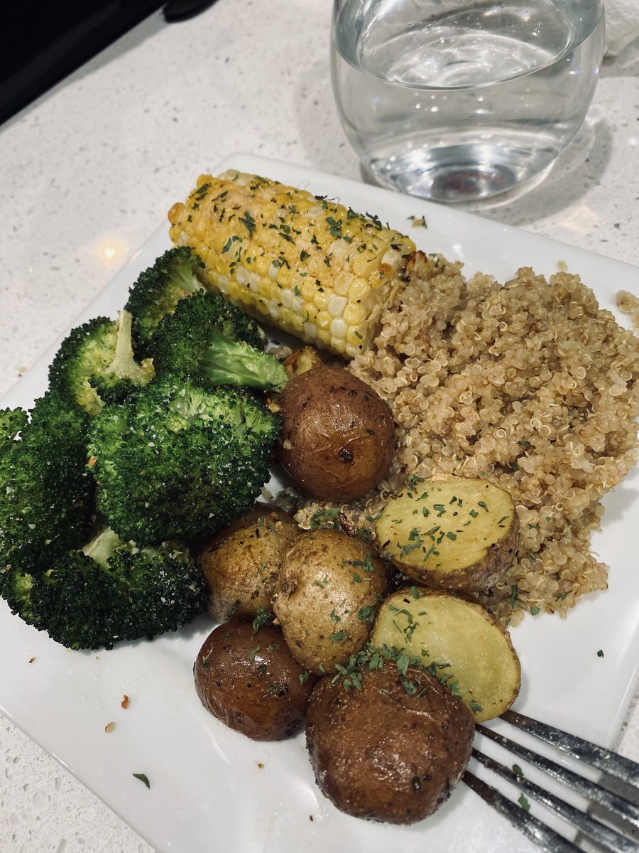 Dinner by me - I felt like roasting almost everything lol: - Roasted garlic potatoes - Roasted broccoli; sprinkled with garlic powder and Parmesan cheese - Roasted sweet corn, sprinkled with Parmesan cheese- Organic quinoa- Decor by Parsley 