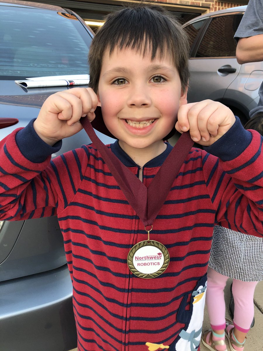 lucke_mandy's tweet image. Congratulations @CoxElem first grade robotics team! First place 🥇 @ReneEgle #nisdrobotics
