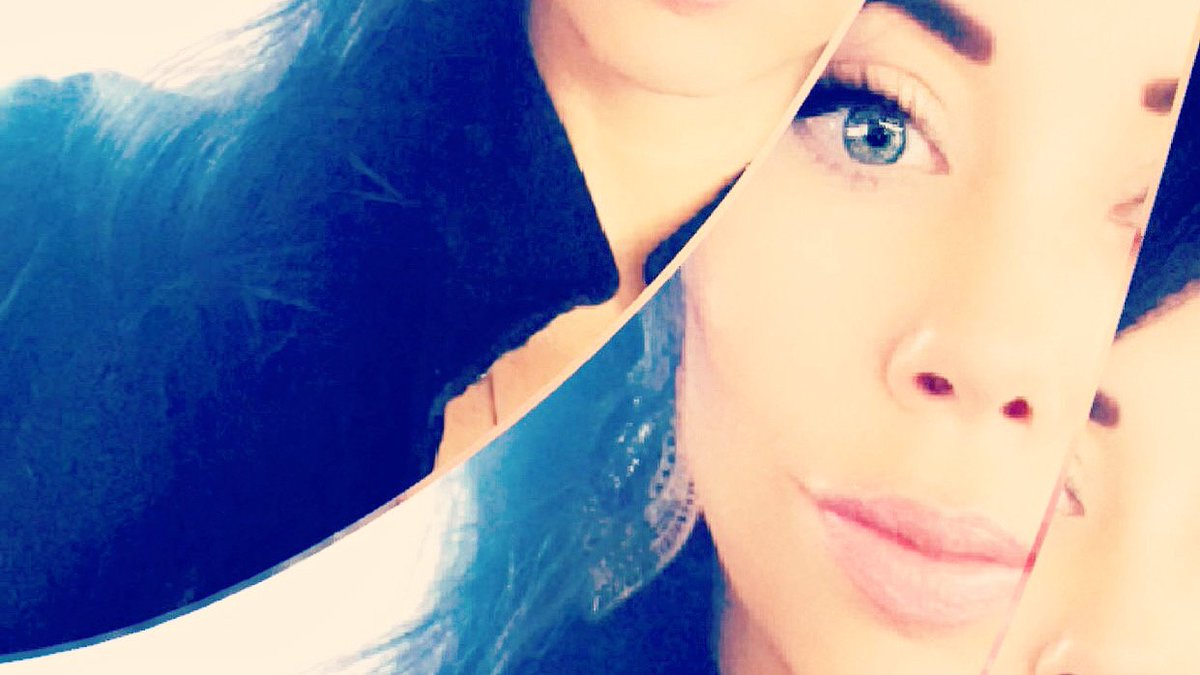 Amy Lee Owens tweet media