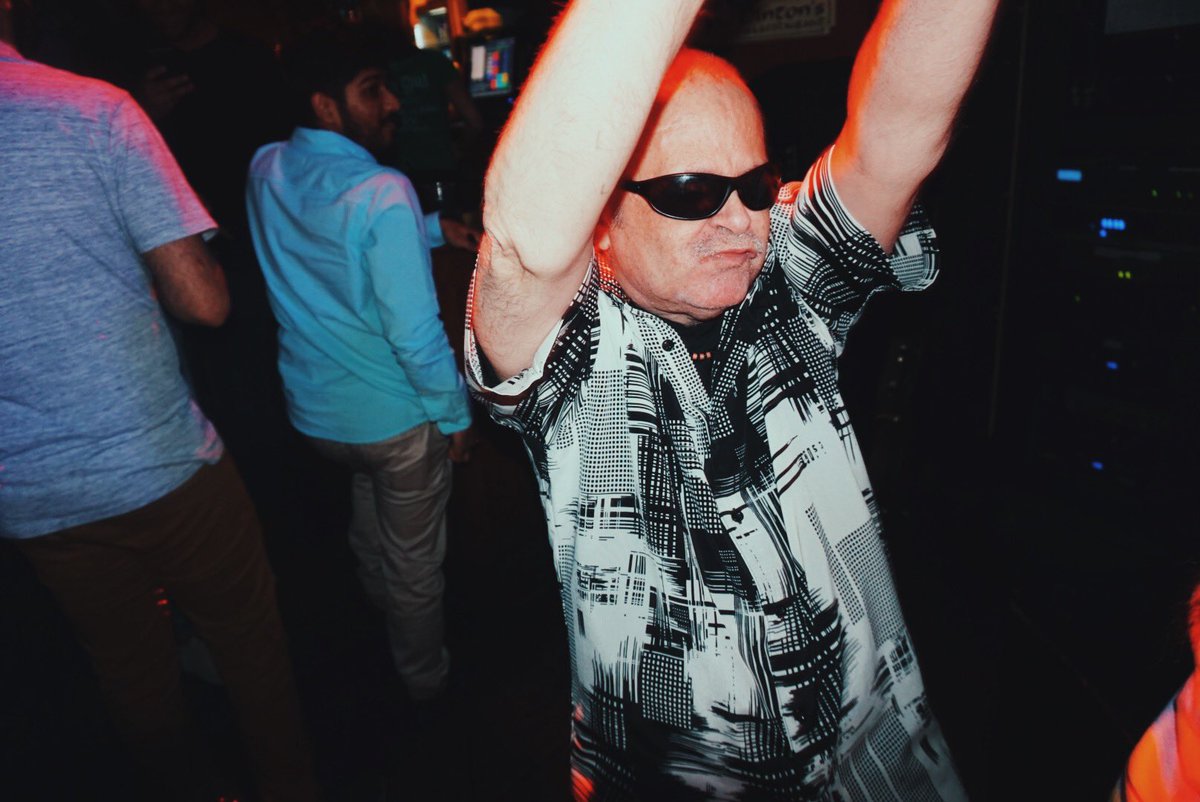ruhnayyy_'s tweet photo. If anyone from Tampa has ever been to MacDintons in soho you’ve came across this guy. His name is Chris Petroff and he was the life of the fucking party. Sadly, today he passed away from covid 19. Rest In Peace to this legend. https://t.co/5oJLJxuOJJ