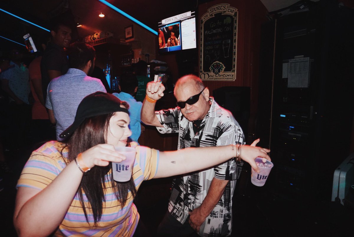 ruhnayyy_'s tweet photo. If anyone from Tampa has ever been to MacDintons in soho you’ve came across this guy. His name is Chris Petroff and he was the life of the fucking party. Sadly, today he passed away from covid 19. Rest In Peace to this legend. https://t.co/5oJLJxuOJJ