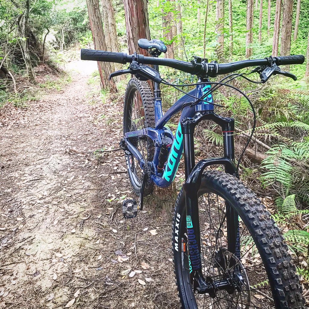 How76YxxyM8jf4G's tweet photo. 先ずは『現実逃避』から
スッタートぉ〜〜😅👍
#jetcycle #konabikes #konabikeshop #process #process153 #この後開店 #お休みじゃないのよ https://t.co/k09ad5mDUf