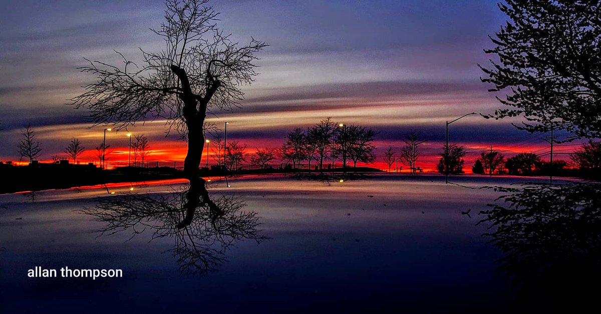 gastropod225061's tweet photo. A very Gorgeous sky line tonight of a after glow sunset from Fischer Park in Kitchener, Ont @Lyndsay_CTV @MurphTWN @weathernetwork #StormHour #WxWatcher @vidman @KWRegion @PicPublic @PicPoet @SpaceCoastSkies @ShannBradbury @ExploreWR @berryonline @CityKitchener https://t.co/TUc4JRnar8