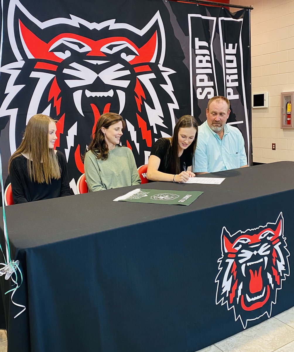 LadyCats Senior, Laken Stiles, makes it official today as she signs her NLI to play for Piedmont College — congratulations LuLu! We love you and can’t wait to see you on the court again! #ladycatsfamily ❤️🏀