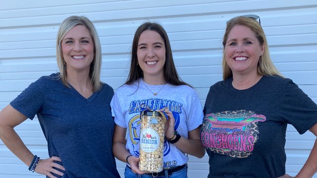 We would like to congratulate Robyn Sewell, the class of 2020 HIGHEST RANKING GIRL for Hamshire-Fannett High School!! We are extremely proud of your ability to maintain such outstanding academic performance throughout your four years of high school.