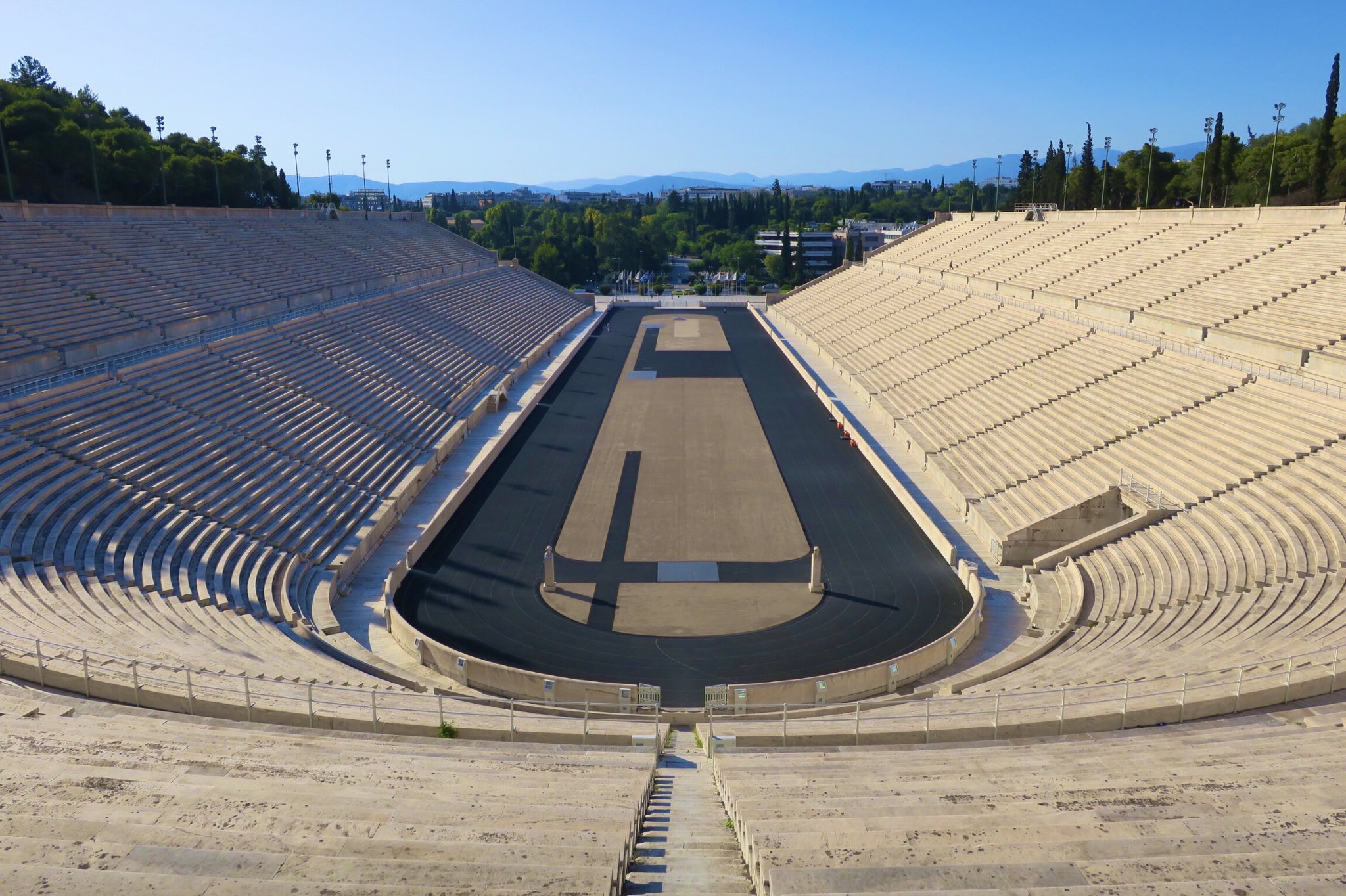 世界の絶景 パナシナイコスタジアム 16年に開催された第一回近代オリンピックのメイン会場 Athens Greece T Co Cfosg0mjgf Twitter