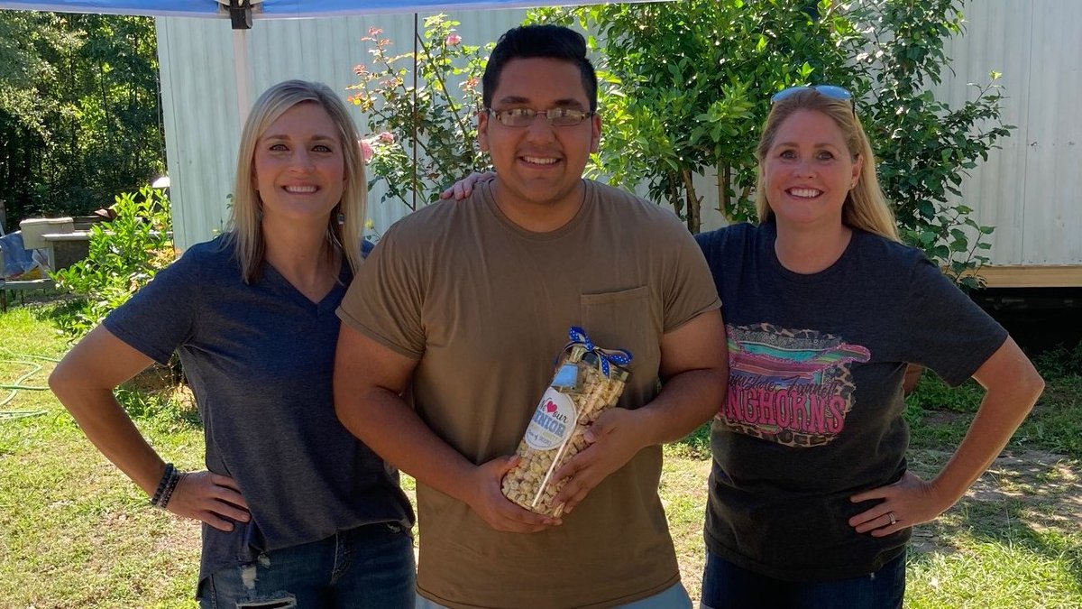 We would like to congratulate Miguel Arevalo Jr., the class of 2020 VALEDICTORIAN for Hamshire-Fannett High School!! We are extremely proud of your hard work, dedication, and perseverance to reach your desired goals!!