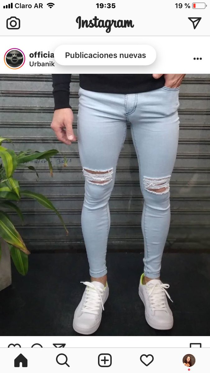 te compras este pantalon e inmediatamente te fichan de la inferiores de river