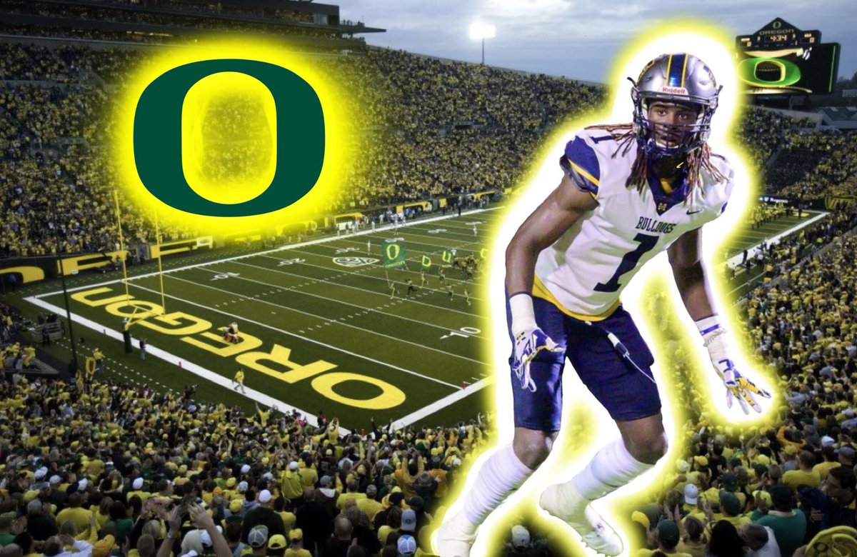 JDKNOWS2100's tweet photo. What y’all think about it ? #Scoducks❗️❗️❗️🦆 @Coach_Chance @CoachHeyward @coach_cristobal https://t.co/Fe361YjyJX