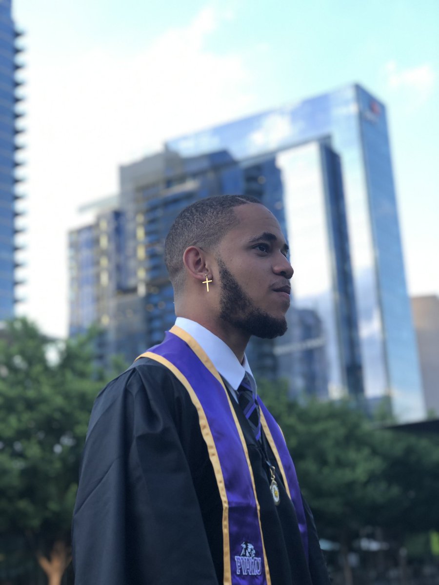 CalebEJordan's tweet image. Big things coming soon. #pv20     (these not the official pictures)