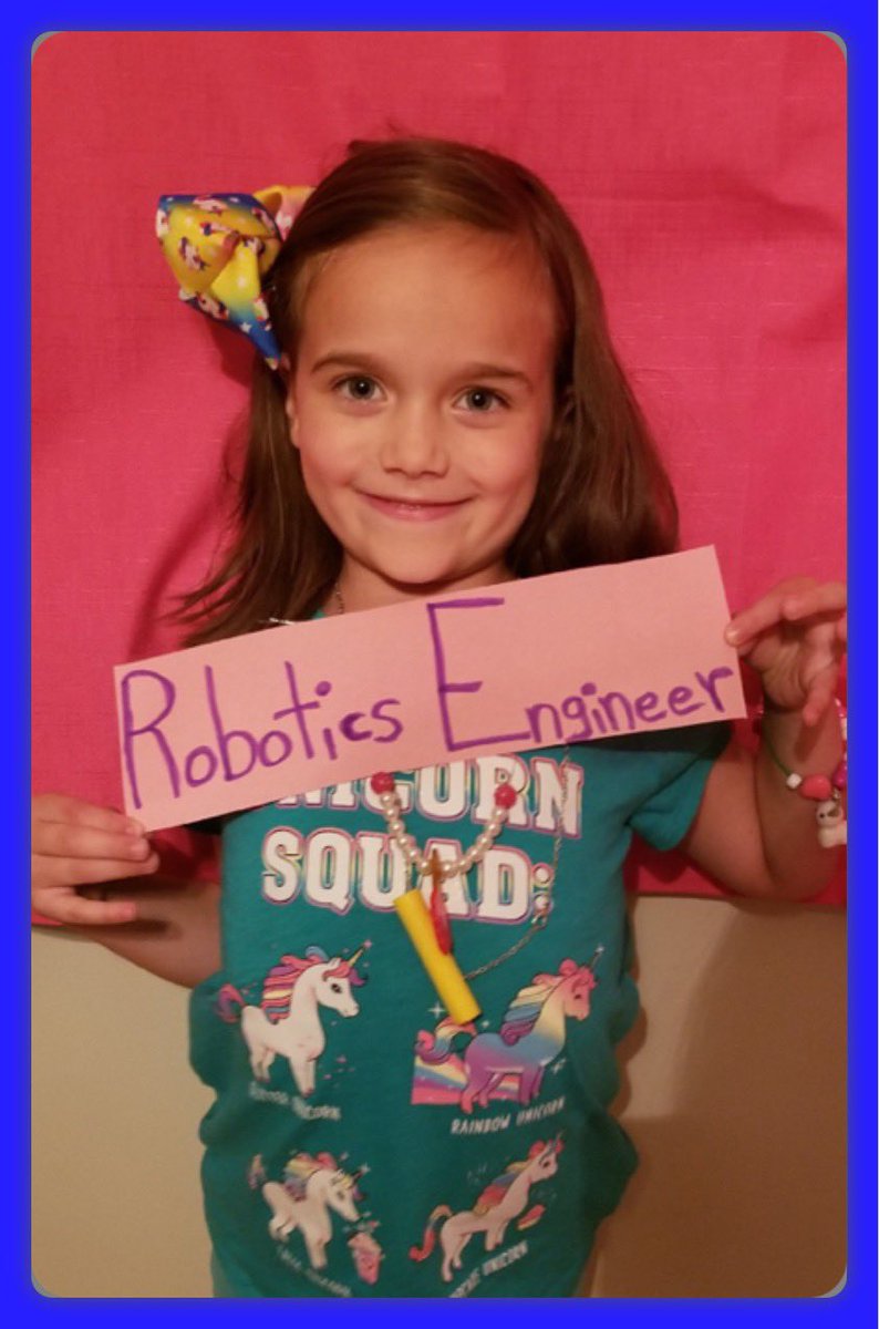 JDFrank81's tweet photo. Students had to reflect on future career goals and write about the responsibilities of their profession. Looking forward to reading their work this week. @st_mattelem @itzme_shelly3 @AkiJensen8 @DrRachelDavis @st_mattelem #SME1920 https://t.co/jaH8ByXCLN