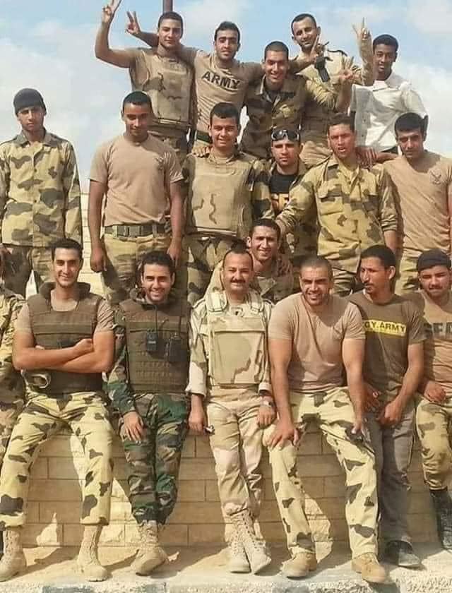 #السيد_الرئيس_عبدالفتاح_السيسى 
نطالب بحذف أسماء سلاطين الدولة العثمانية من شوارع مصر واستبدالها باسماء الشهداء
الكل ريتويت عايزين صوتنا يوصل