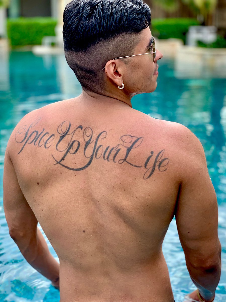 ramixbucks's tweet photo. #SpiceUpYourLife ♥️✌️🇬🇧 I love you girls!!! @spicegirls @MelanieCmusic @GeriHalliwell @OfficialMelB @EmmaBunton @victoriabeckham 🌐#SpiceGirls #SpiceTattoo #SpiceWorld #Spice #SpiceBoy #SpiceFan #PoshSpice #SportySpice #GingerSpice #BabySpice #ScarySpice https://t.co/OnpfXmQhjo