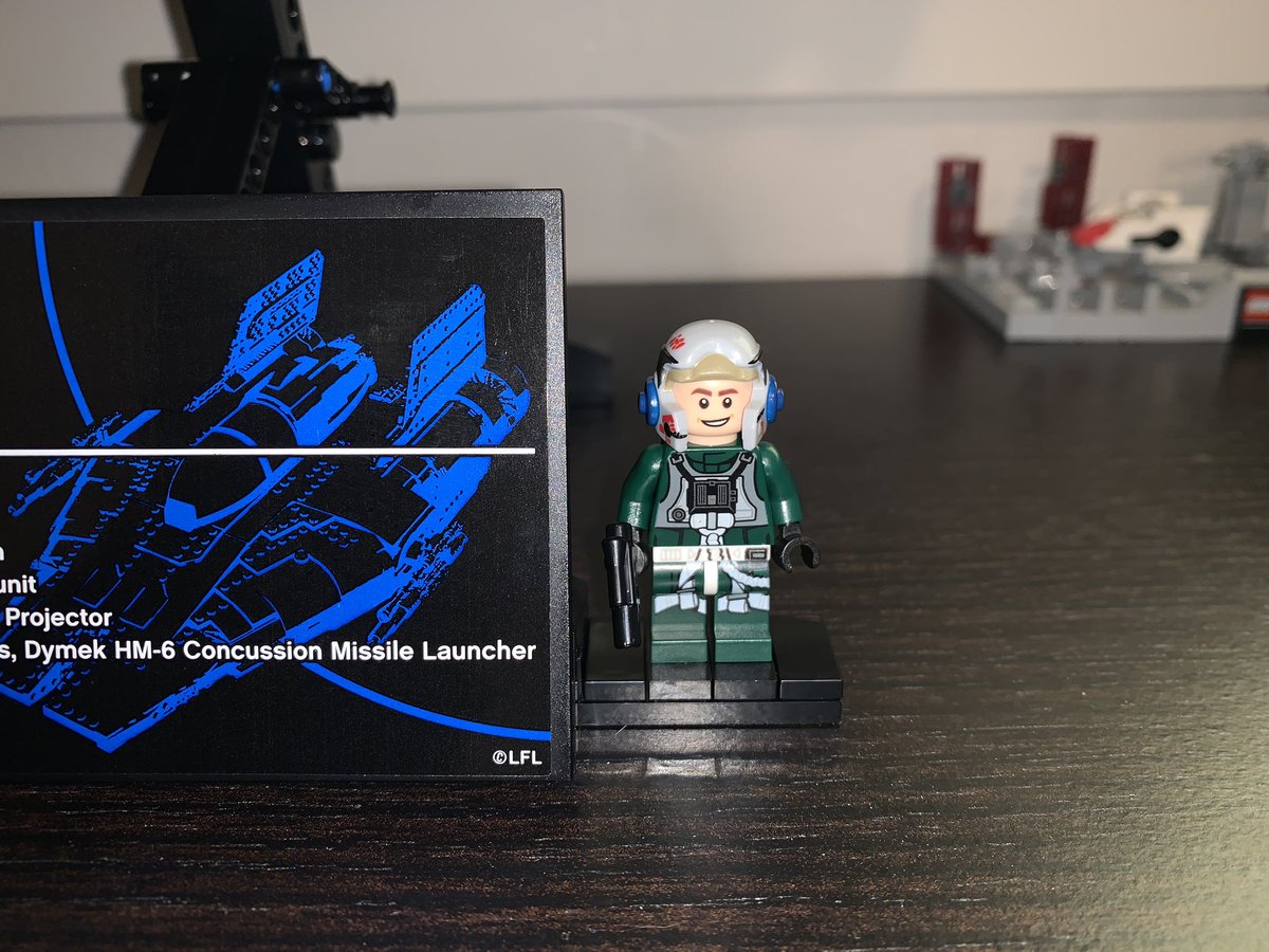 disneyinfinite3's tweet photo. Finally opened up the LEGO A-Wing, and it’s MAGNIFICENT. Probably my number 1 Star Wars ship to date! #StarWars #LegoAWing https://t.co/i25mX0oS88