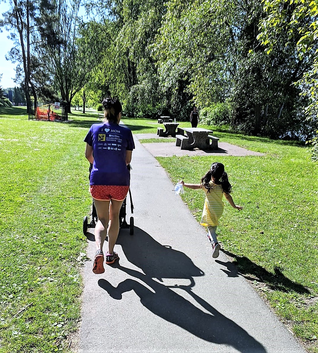 RunMomRunVan tweet picture