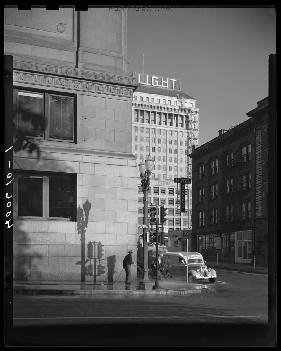 Rapnige's tweet photo. When I first started at @orhist one surprise, of many, was the WPA era Minor White negatives in our collection. Very happy that these are now publicly available on #OHSDC - print them out, frame them, enjoy them. Marvel at them. #pdx https://t.co/R3Yvjdt4GX