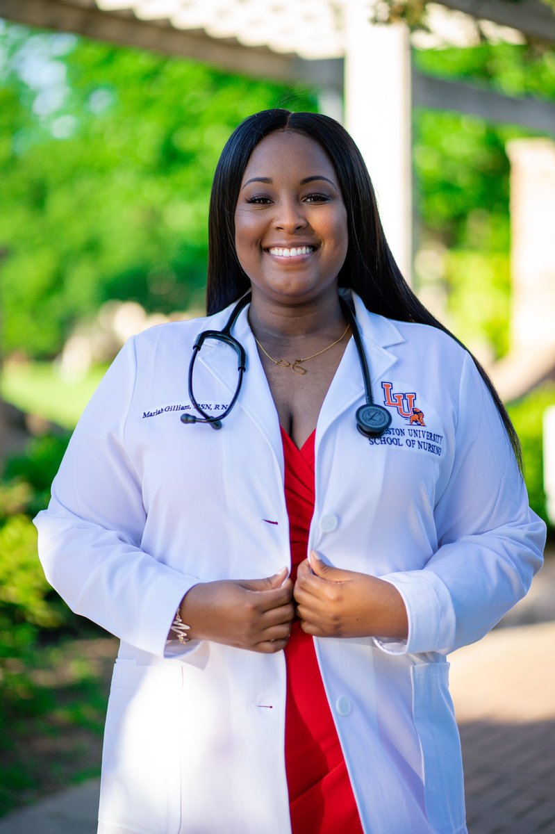 riahgeee's tweet photo. “Your hardest times often lead to the greatest moments of your life” 
✔️BACHELOR OF SCIENCE IN NURSING 
✔️ HONOR ROLL
✔️ HBCU GRAD X3
✔️ JOB SECURED 
Mariah Gilliam, BSN 🎓✨
#grad2020 #RNcomingsoon #ERNurse #BlackGirlWhiteCoat #DeltaSigmaTheta https://t.co/6VxAik3OyF