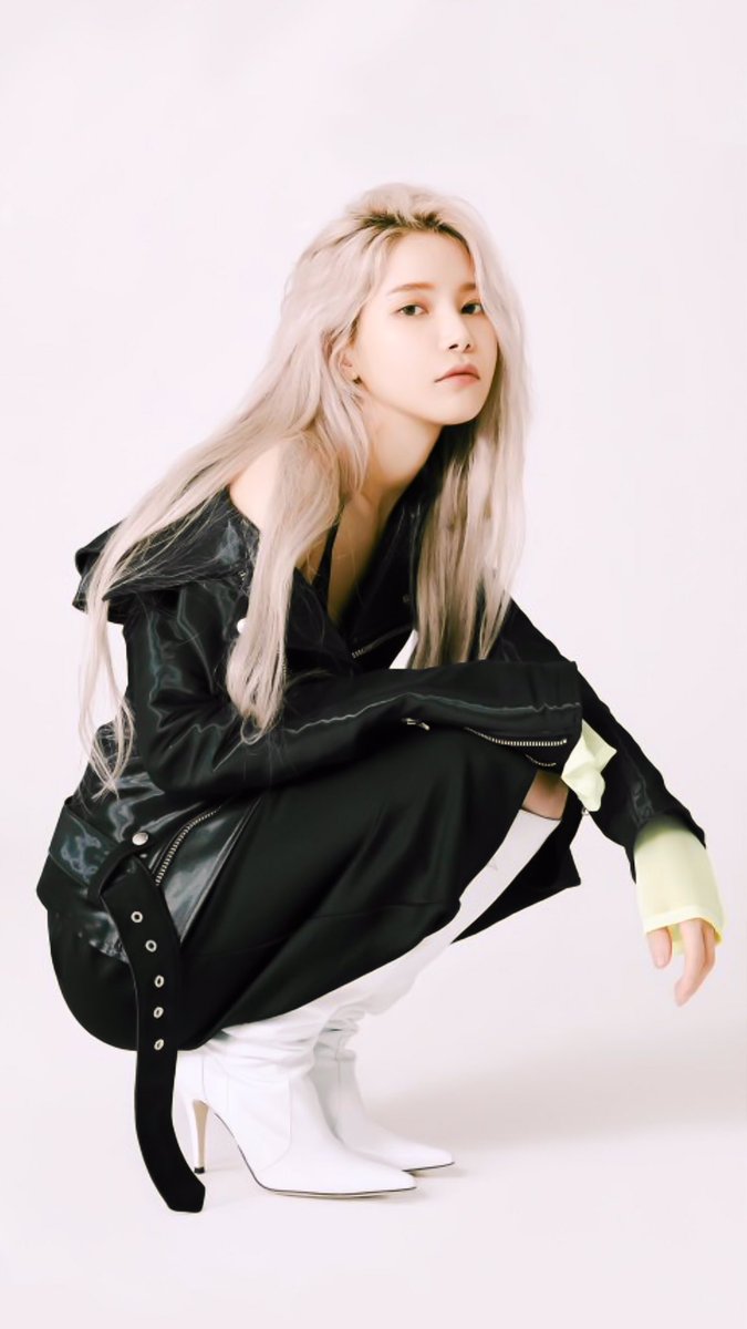 moopage_0619's tweet photo. 200520 Marie Claire
#마마무 #솔라 #Mamamoo #Solar https://t.co/9Hgef1pHFv
