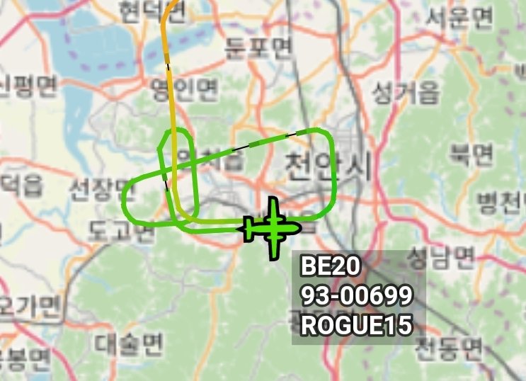 is_keelu's tweet photo. U.S Army 
Beech RC-12X Guardrail 
Spotted over #SouthKorea 

#ROGUE15 93-00699 #SIGINT https://t.co/Z57jRm446K