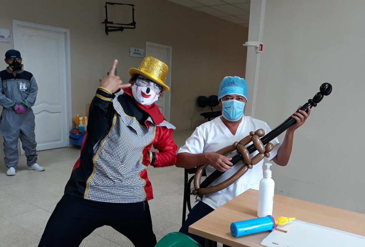 ManabiCce's tweet photo. Queremos agradecer a todo el personal del Centro de Salud Tipo B de #Jaramijó por compartir con nosotros este momento lleno de arte. 💃🏻🎭🎸 ¡Vamos a salir adelante! #QuédateEnCasa #ViveArte https://t.co/q8PHROS0Bm
