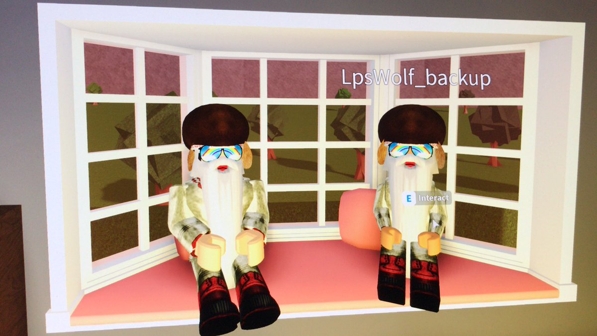 codexicon's tweet photo. Just trolling in bloxburg!! Lol thanks for your support https://t.co/JAwN3NWZiY