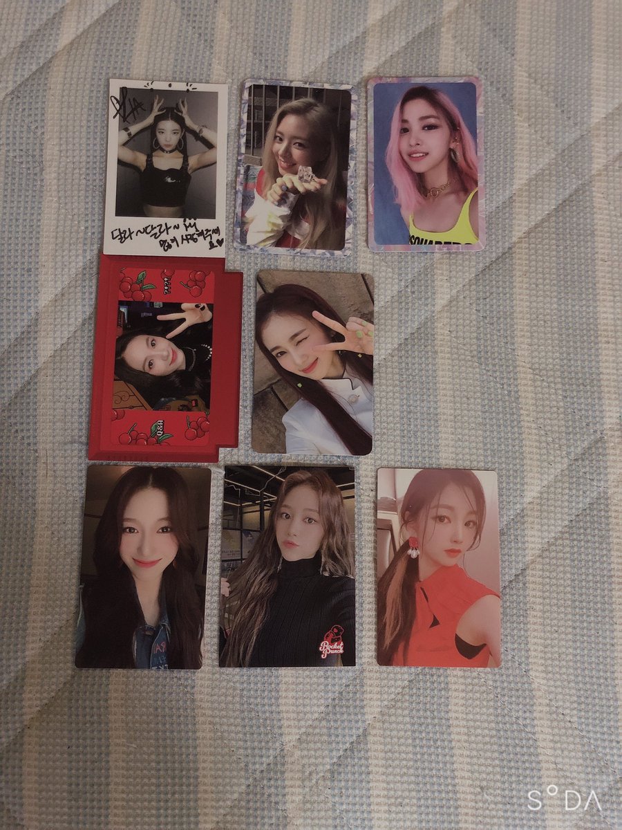 MASYAOOOO's tweet photo. KーPOP トレカ交換

譲 画���のもの

求 TWICE(ｼﾞﾋｮ.ｻﾅ)  gfriend(ｳﾅ.ｵﾑｼﾞ)
    ohmygirl(ﾋﾞﾆ)  TXT(ﾎﾞﾑｷﾞｭ)

郵送での同日発送希望。
気軽にリプよろしくお願いします❕

#TWICE #トレカ交換 #gfriend #izone #ohmygirl #itzy #rocketpunch #CherryBullet #TXT  IZ*ONE https://t.co/SFJ9TyWLrU