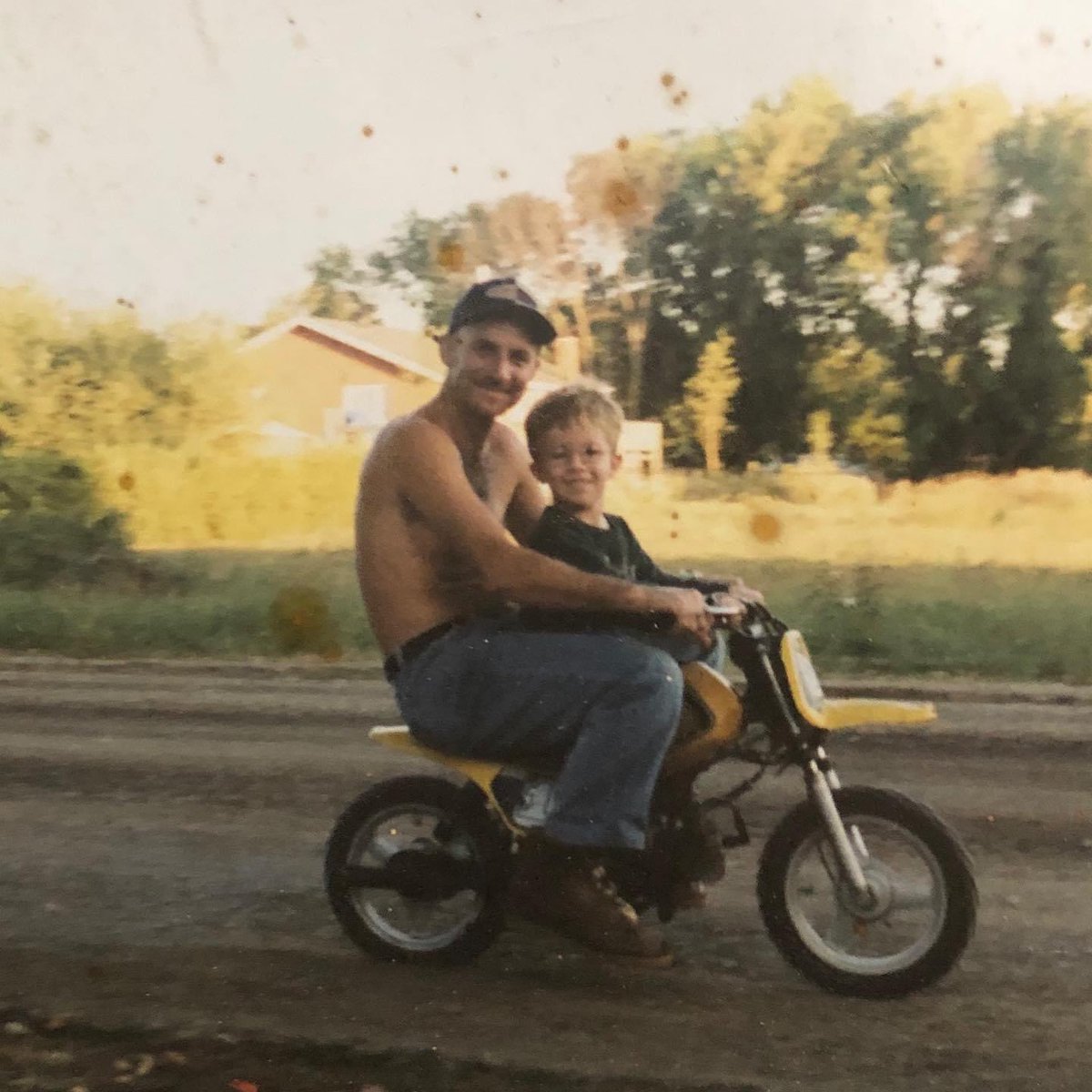 ShakenJakeLife1's tweet photo. Love you Dad, I’m going to miss you for sure. But I’m so happy that you’re home now!! Your back isn’t hurting you anymore and I’m sure you’re sitting with Jesus and Grandma, cuz Jesus and your Mom are best buddies. Thank you for being my Dad, but also my best friend!! https://t.co/Rslo9OcDTW