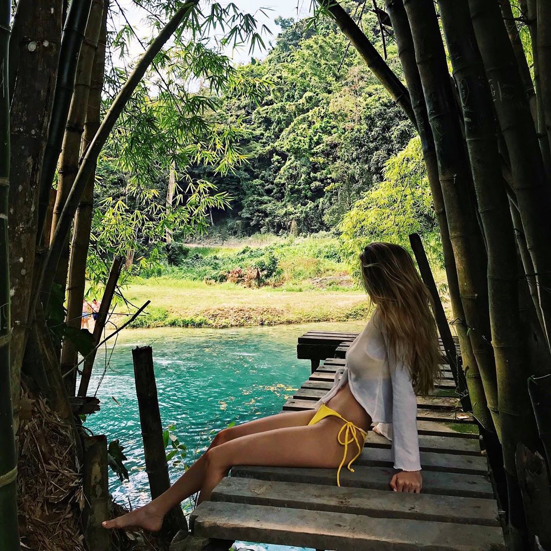 jamaicansdotcom's tweet photo. Looking out into nature ππβοΈ Read more about Spanish Bridge here - https://t.co/nCktT2DF4S| π·IG: mylifeas_a #Jamaica #SpanishBridge #WeJaminate https://t.co/JI4D4Exg2X
