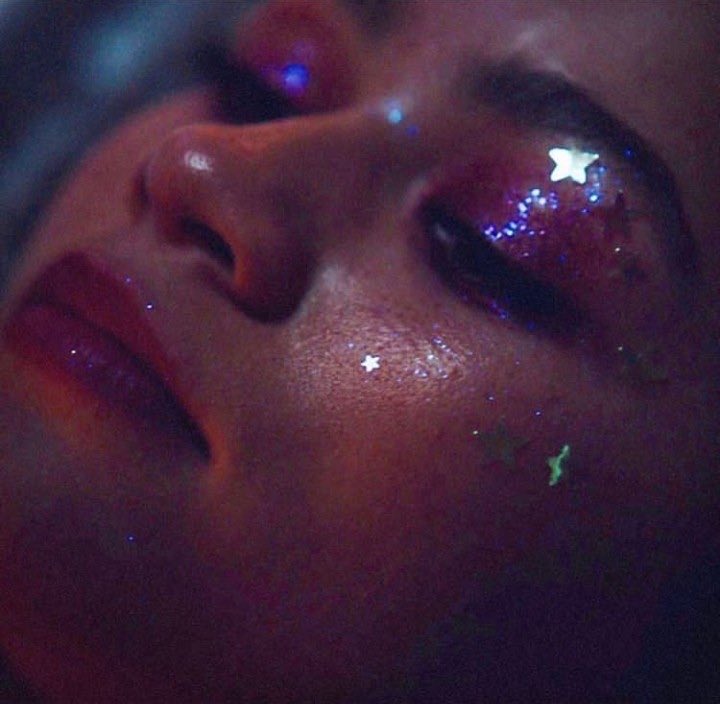 antoniavr_'s tweet photo. Re-watching Euphoria so here is a Rue appreciation post. https://t.co/y0csY2gK01