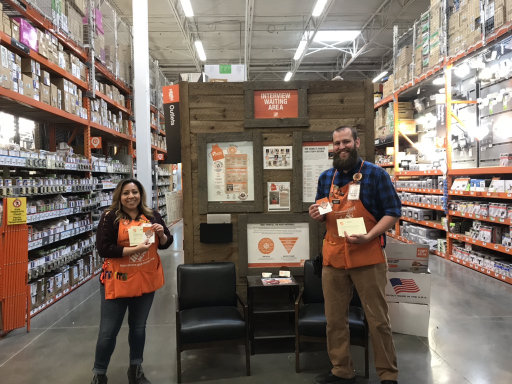 thd3105's tweet photo. Kalispell’s MASM, Kyle and Service Desk DS Amanda, proudly displaying their executive Homer Awards that they received from Hayden for their commitment to recognizing and celebrating their associates during these challenging times. Very proud of you both!! https://t.co/GvrUdhYIYj