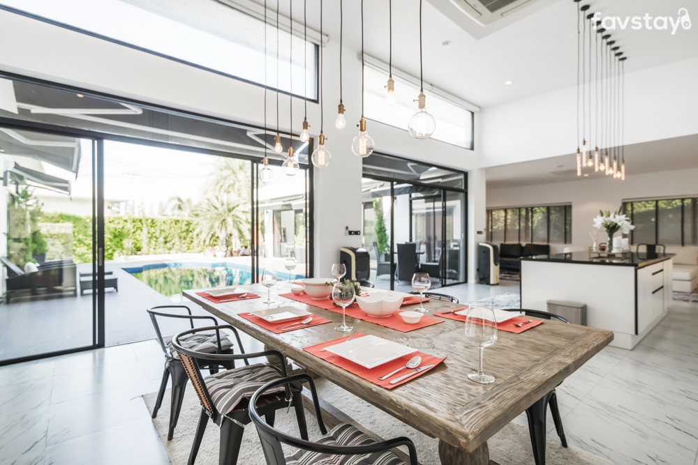 favstay's tweet photo. 🌤หลีกหนีความวุ่นวายในเมือง ไปพักกายพักใจกันที่ Alexa Pool Villa หัวหินกันเถอะ!
📌Book Now!➡️https://t.co/THD4zqA8Wl
📌FB Messenger➡️https://t.co/wL3dvgJkd4
📌Line@➡️https://t.co/38XA5Yv8Z7
#ปลดล็อคหัวหิน #6ล้านซับของนักยูธูป #โลกรู้ยังว่าฟลุ้คน่ารัก https://t.co/UgYmdZJpSo