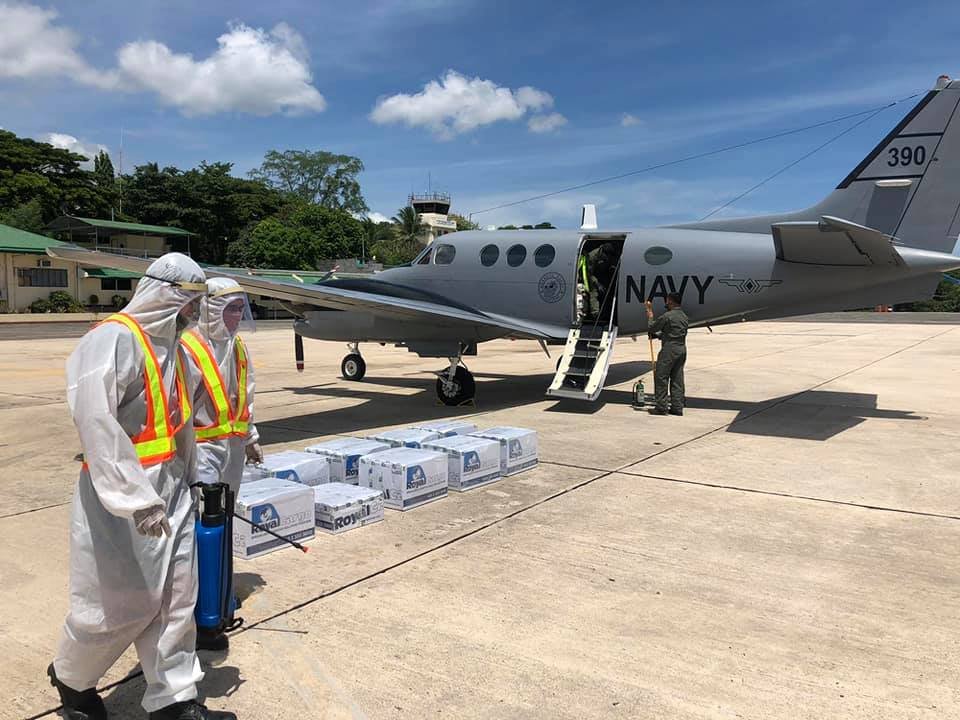 ぱらみり ファイザーブースト状態 フィリピン軍の近代化に貢献しているのは韓国製の新兵器だけではない マギンダナオ州アワン空港にcovid 19対策物資 テストキット Ppe 検体用綿棒等 を空輸した海軍nv390は日本から供与された元海自tc 90 62