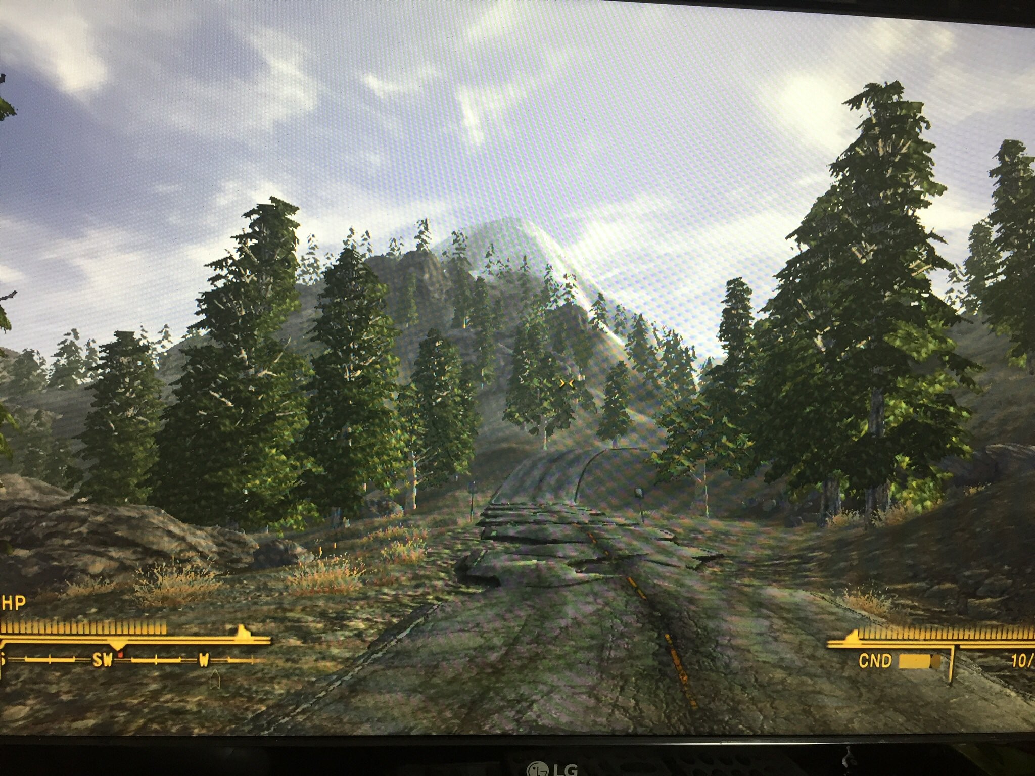 Ud105 トロフィー100 No 23 Fallout New Vegas 3 4に続き Nvもトロコン達成しました フリーズがひどくて モチベが上がらず半年放置状態でしたが やってみたら結構さっくり終わりました ストーリー キャラ 武器など 全て最高でした ただ